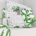 Charger l'image dans la visionneuse de la galerie, Trousse de toilette À La Folie - Forêt Secrète